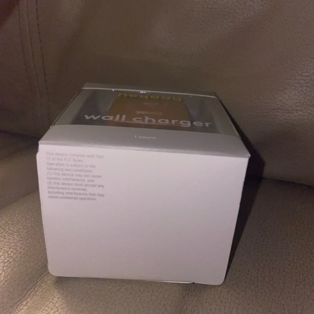Heyday Gold and White Wall Charger Transparent NWT 15 W Usb A and Usb C Ports